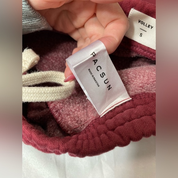 NWT Small Mens PacSun Red Volley Shorts w/ Pockets & Drawstring Waist - Picture 6 of 9